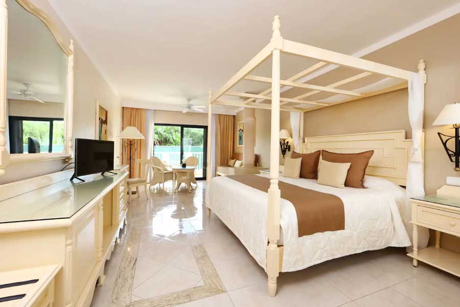 BAHIA-PRINCIPE-LUXURY-AKUMAL-SUITE-1