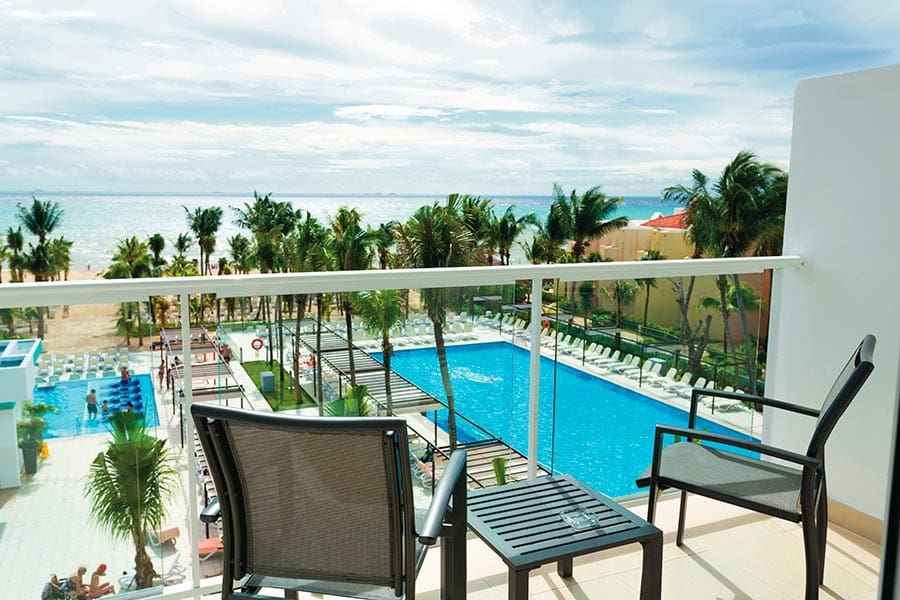 room-terrace-riu-playacar_tcm55-225018-2